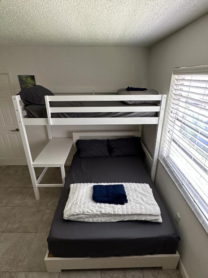 Вилла Miami'S Cozy Tropical Getaway Экстерьер фото